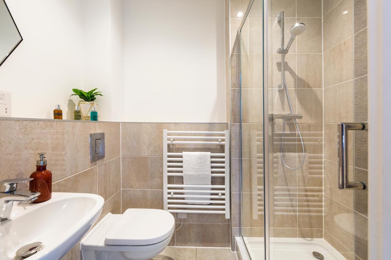 City Centre - Free Parking - Stylish 2 Bedroom Apartment Bristol Exterior photo
