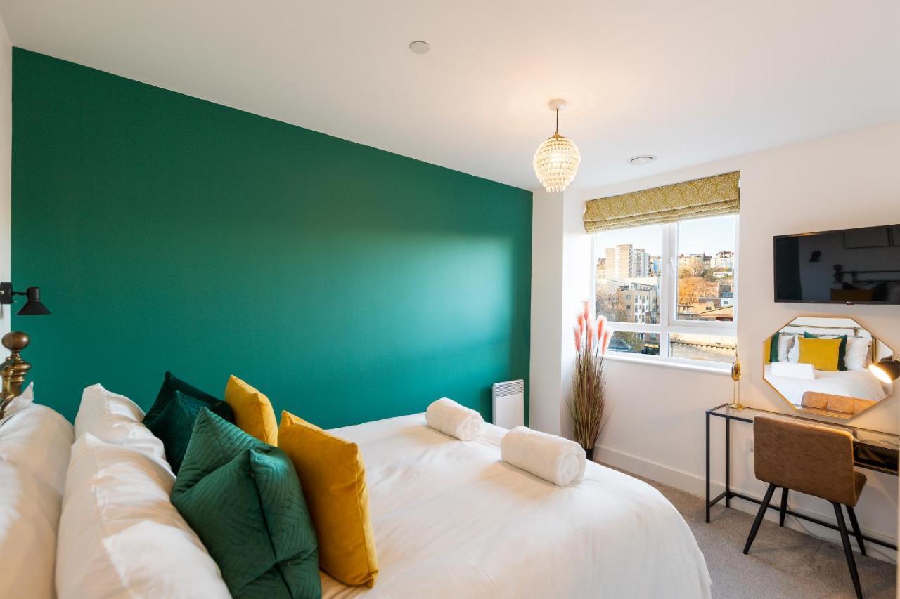 City Centre - Free Parking - Stylish 2 Bedroom Apartment Bristol Exterior photo