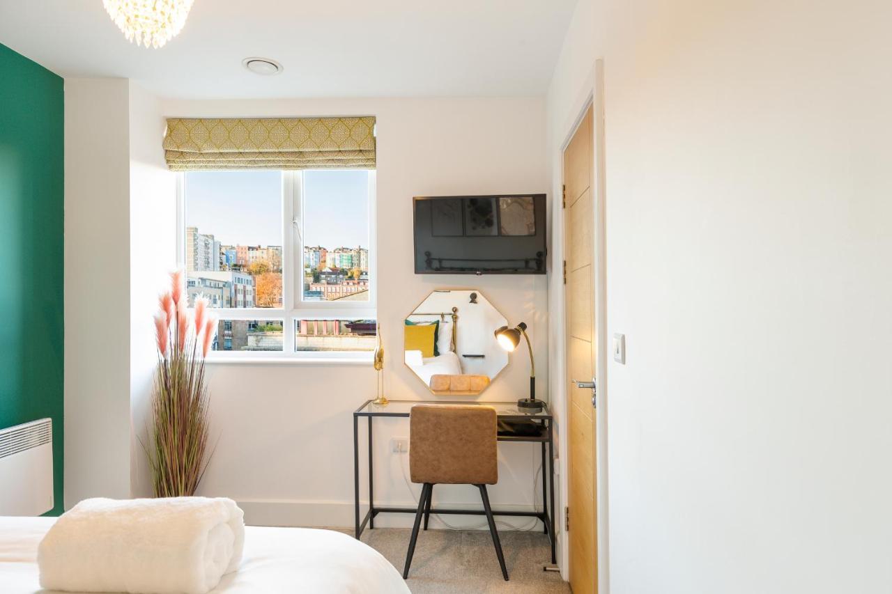 City Centre - Free Parking - Stylish 2 Bedroom Apartment Bristol Exterior photo